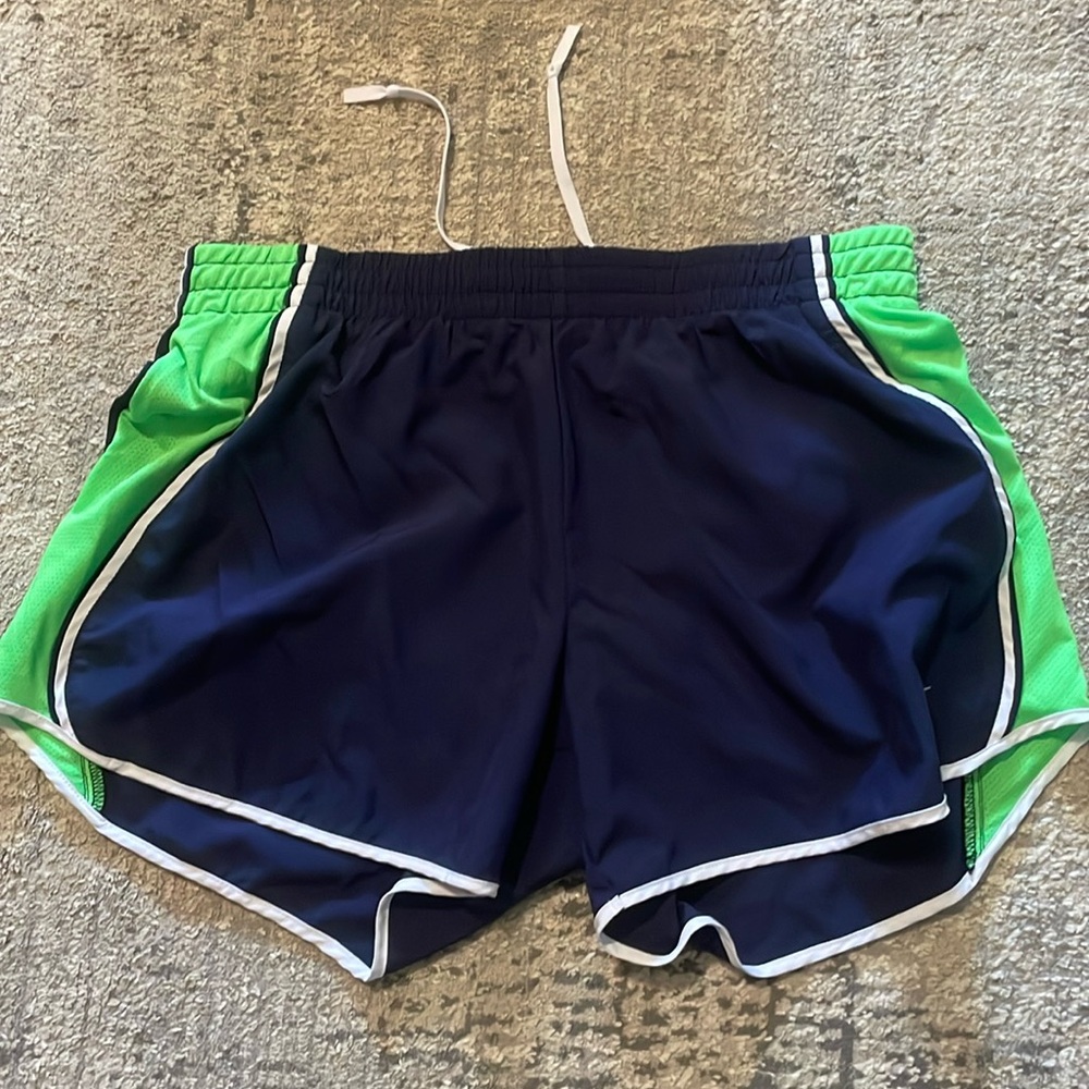 Ladies navy/green Nike dri-fit athletic/running shorts w/elastic drawstring Sz M